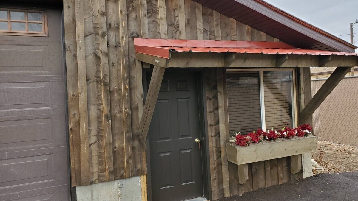Fairview Apartment | Downtown Fairview BunkHouse