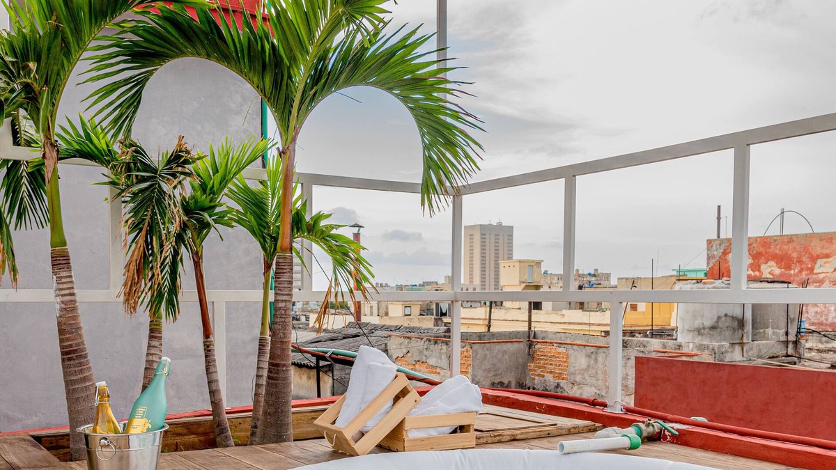 Centro Havana Apartment | DownTown Havana. Terrace-Jacuzzi & Views