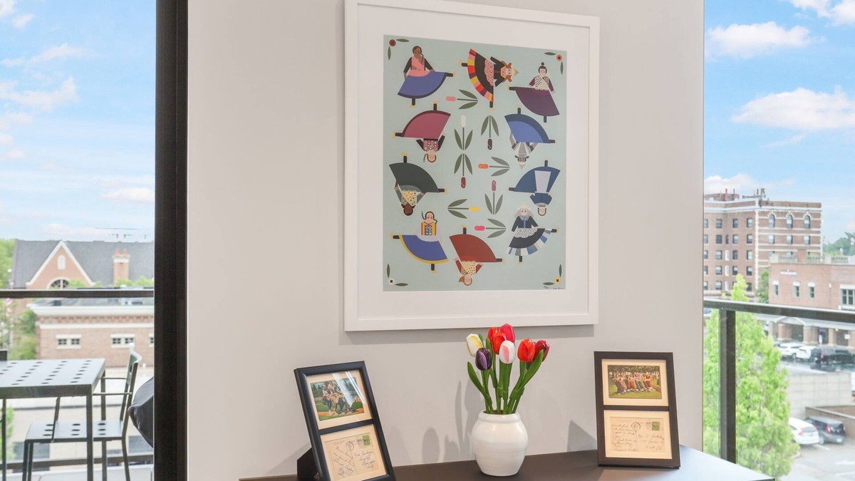 Holland Condo | Downtown Holland Getaway - Modern Luxury Condo