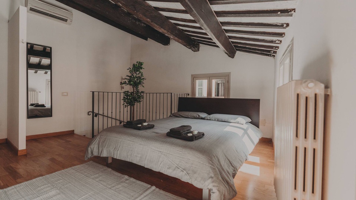 Ravenna House | [Downtown] House with parking 5 minutes walk from downtown