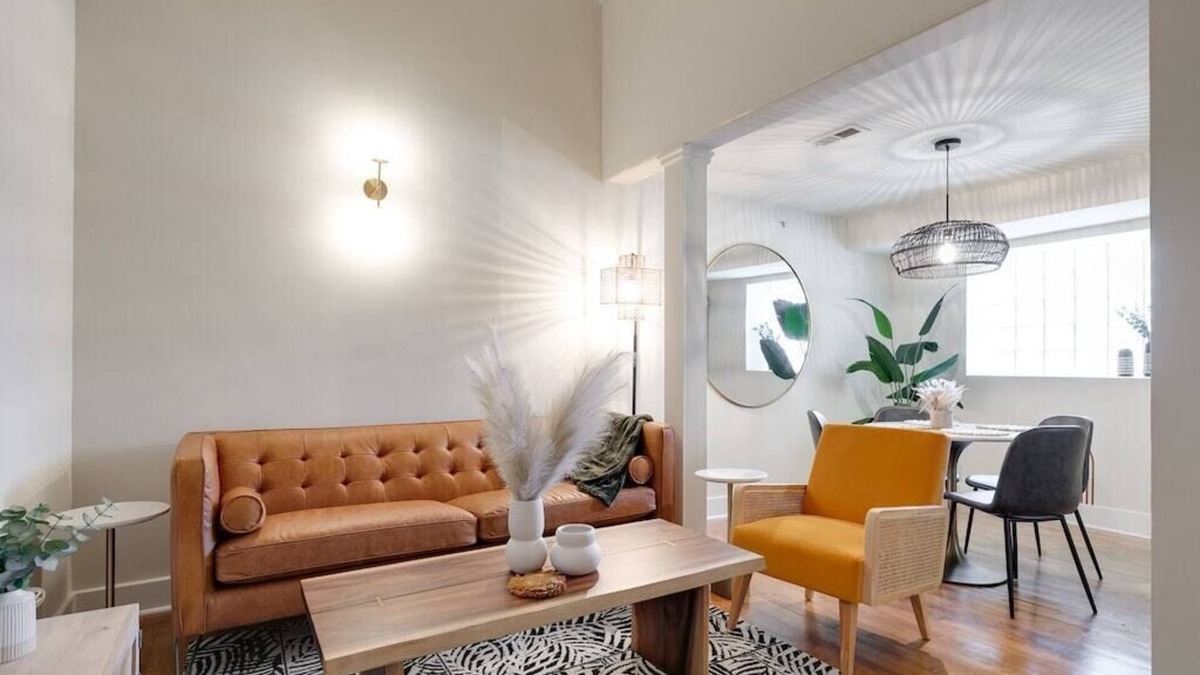 Monroe Ward Apartment | Downtown Living in Historic Richmond Loft