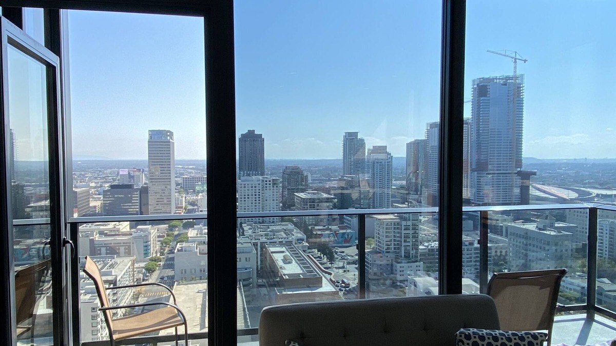 Paramount House | Downtown Los Angeles luxury high rises