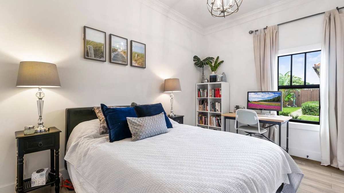 Old Northwood Historic District House | Downtown Luxury Guest House