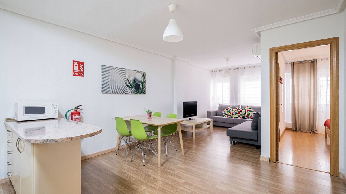 El Pilar Apartment | Downtown Madrid North Barrio del Pilar M (SAR28)