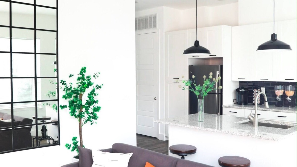 Castleberry Hill Apartment | Downtown Moden Industrial Loft