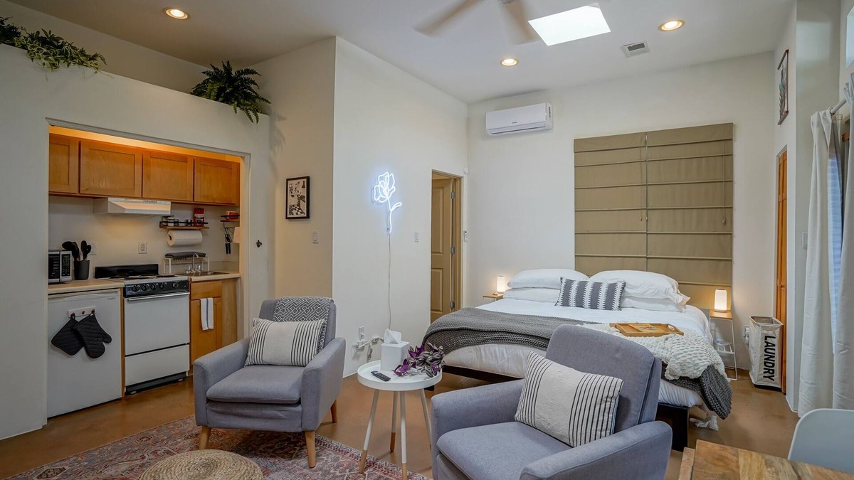 Downtown Albuquerque Apartment | Downtown Modern Studio, centrally located