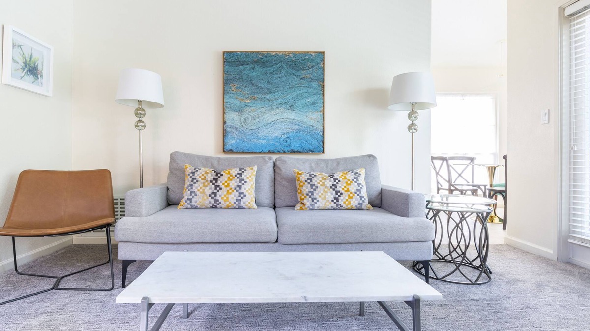 Napa Condo | Downtown Napa! Unit C Walk to Everything!