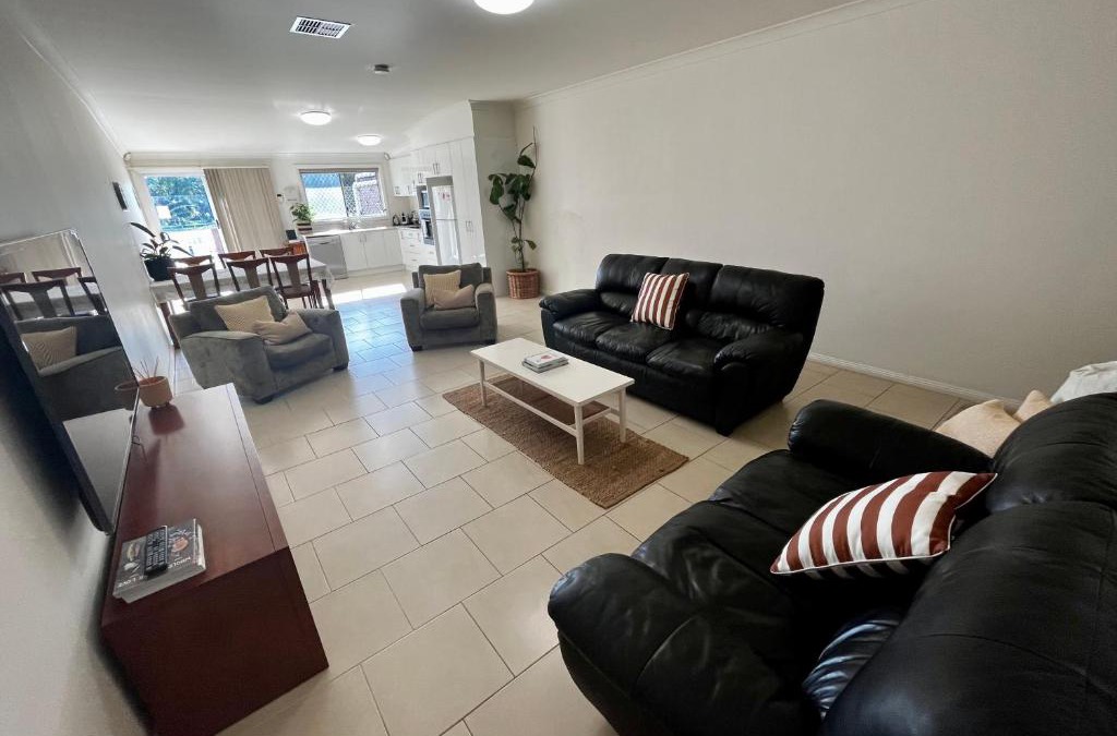 Narrabri Apartment | Downtown Narrabri Apartment