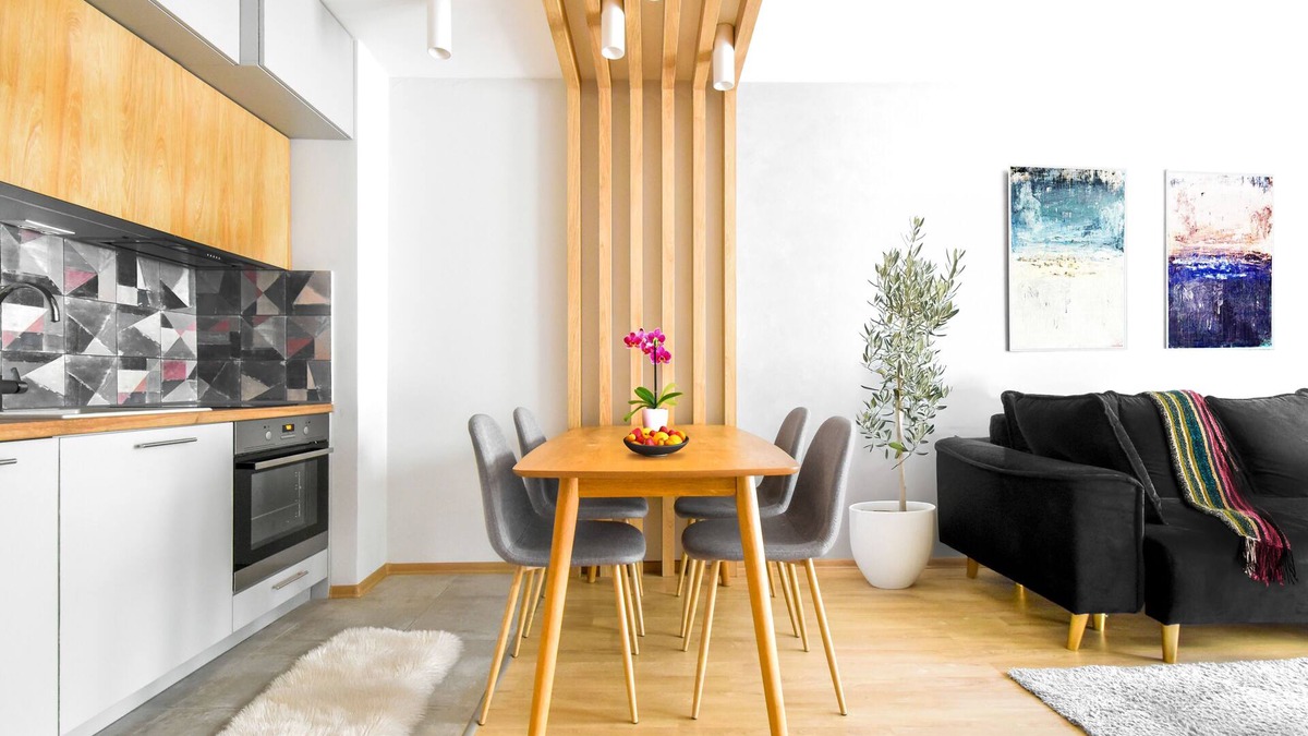 Sofia City Center Condo | Downtown - Netflix - AC - Next to Metro and Train
