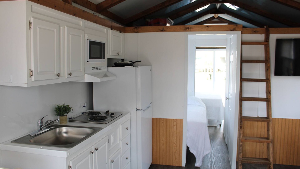 Ocean City Boat Rental | Downtown OC Houseboat's