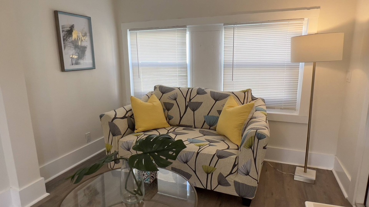 River District Apartment | Downtown One- Bedroom Apartment