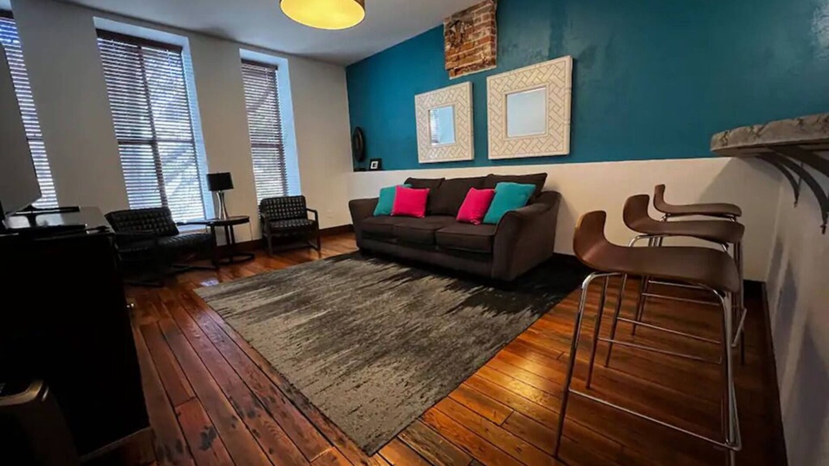 Paducah Apartment | Downtown Paducah Broadway Loft Apartment