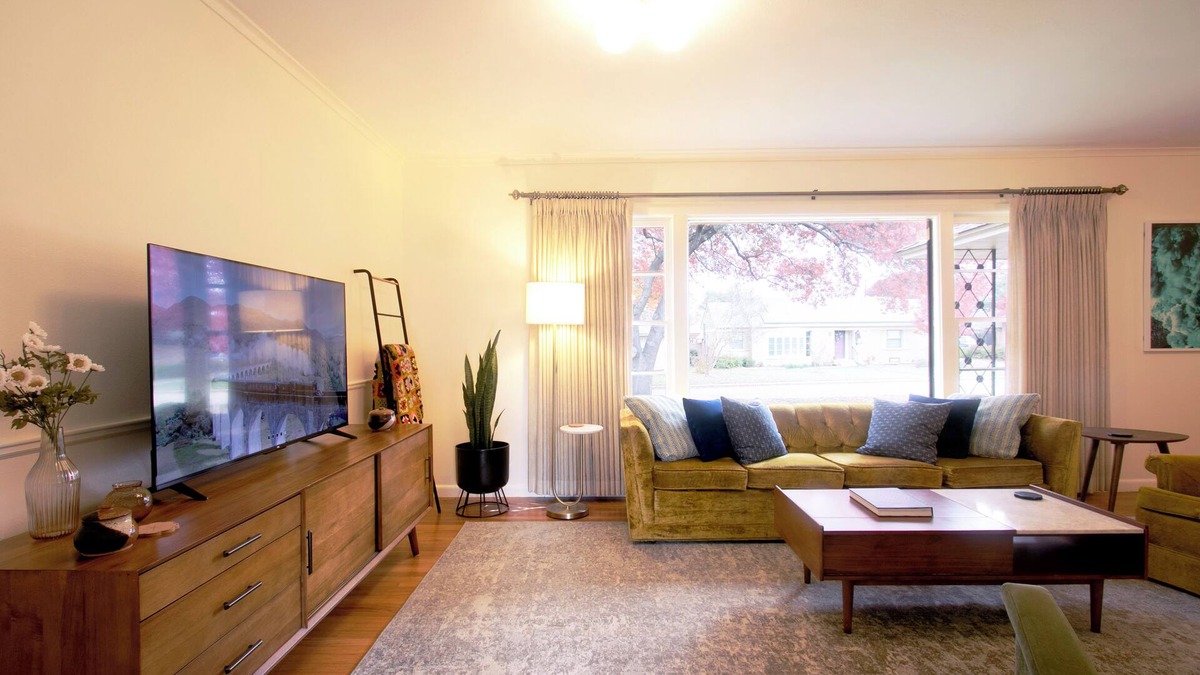 Plano House | Downtown Plano Mid-Century Charm
