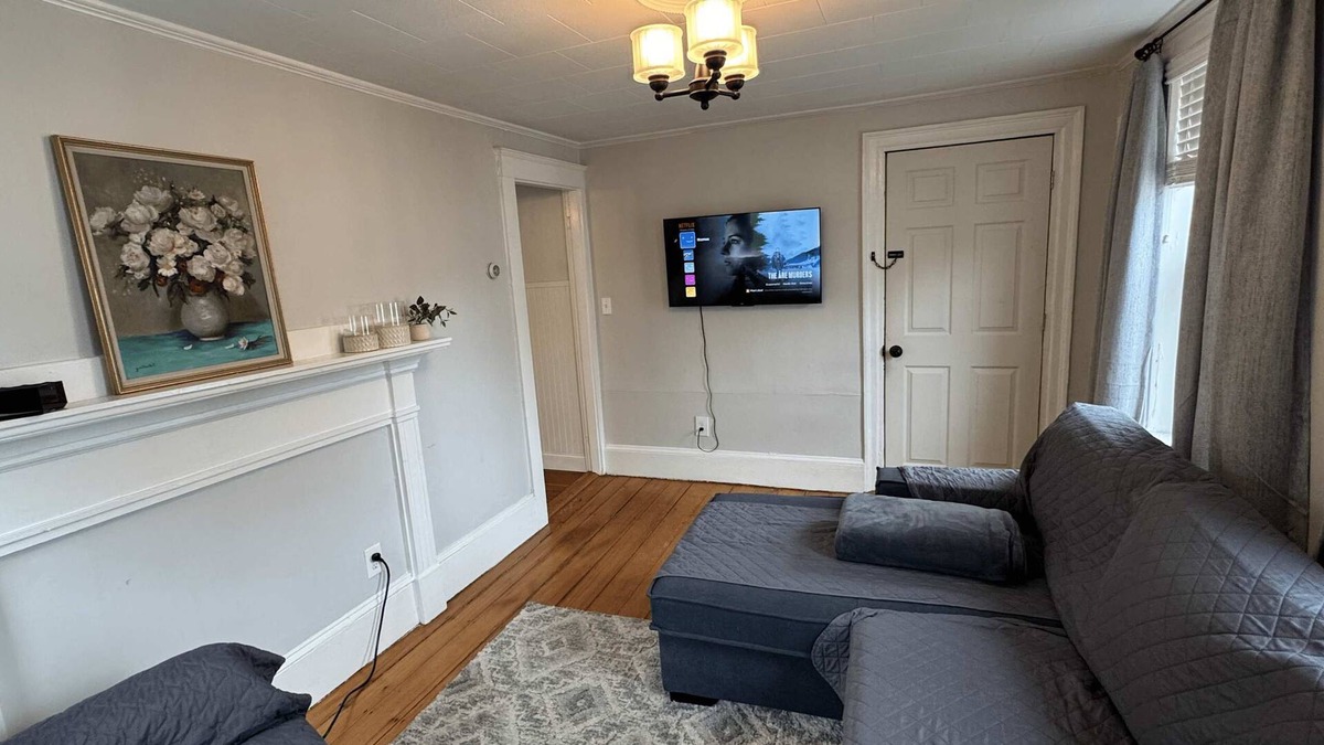 Salem Apartment | Downtown Salem Retreat 2BD