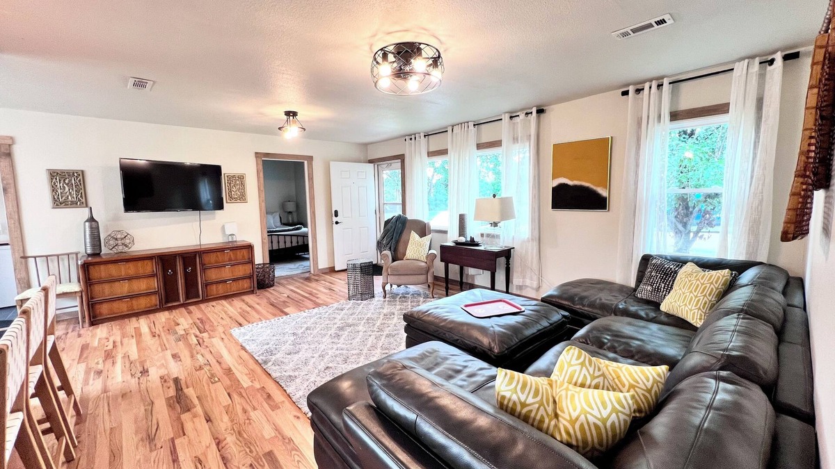 Skiatook House | Downtown Skiatook Cottage