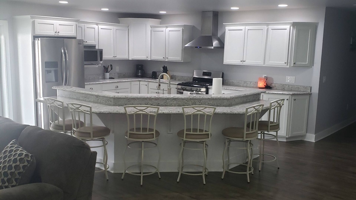 Tell City Apartment | Downtown Tell City Upstairs Rental 2 Bed 2 Bath Wifi 30 minutes to Holiday World