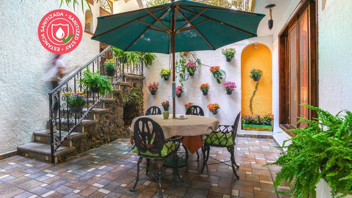 San Miguel Apartment | Downtown Tepoztlan apartment | Terrace & WiFi