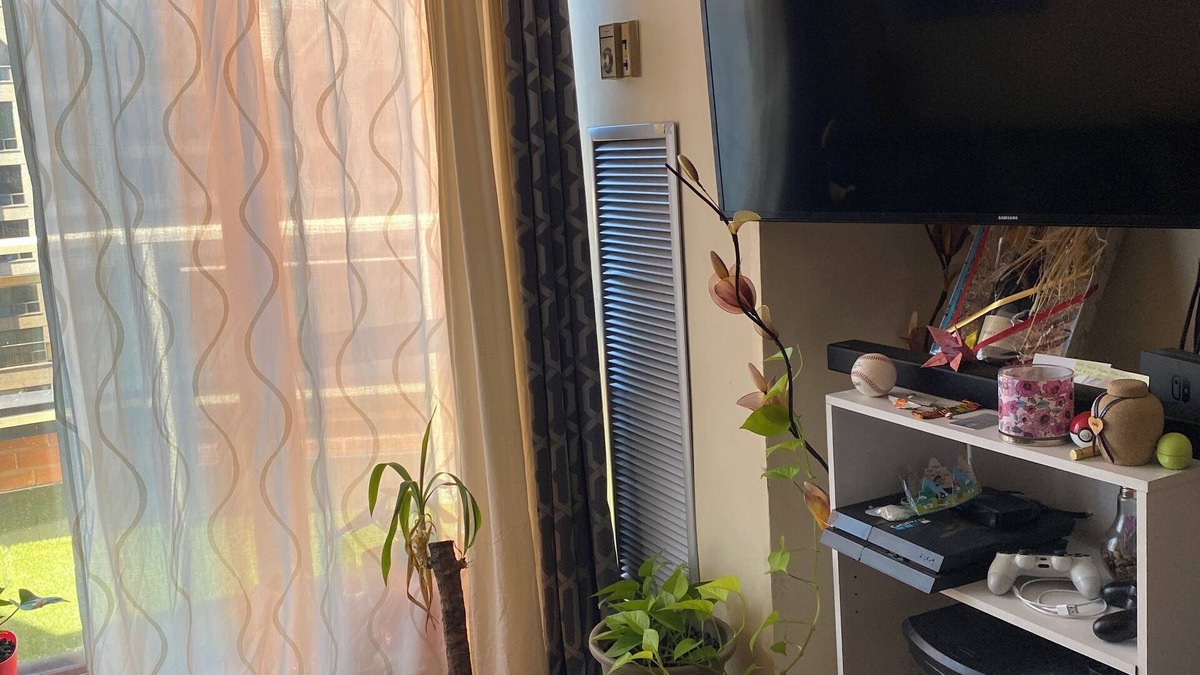 St. Lawrence Apartment | Downtown Toronto get cozy and enjoy a nice neighborhood, easy access to transit