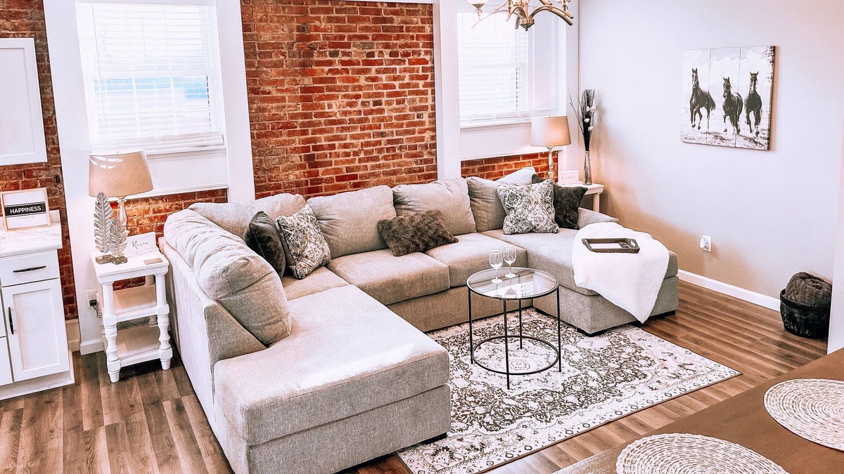 Beaver Dam Apartment | Downtown Upscale Apartment