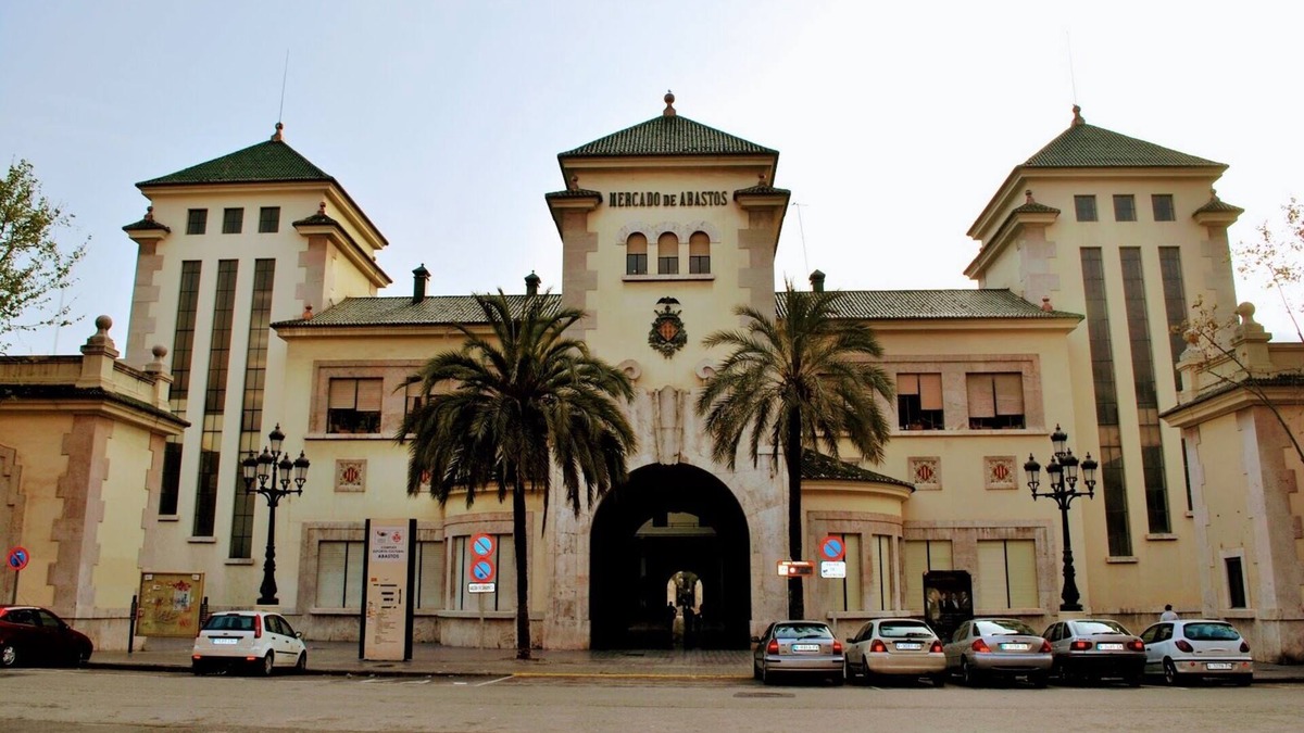 Arrancapins Apartment | DOWNTOWN VALENCIA FLAT WITH PATIO!
