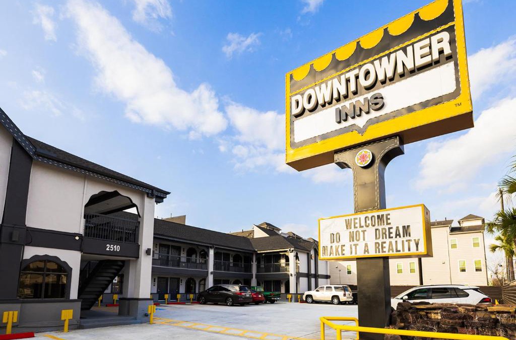 Midtown Hotel | Downtowner Inns - Houston Downtown & Convention Center