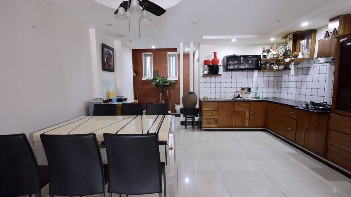 Da Nang City Centre House | DQ House Da Nang close to airport