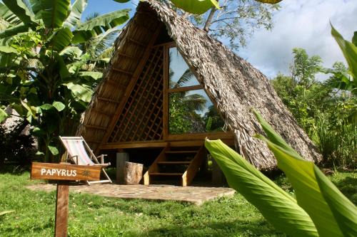 Santa Cruz Cabin | Dragon's Garden