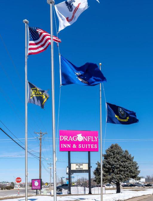 Hastings Hotel | Dragonfly Inn & Suites