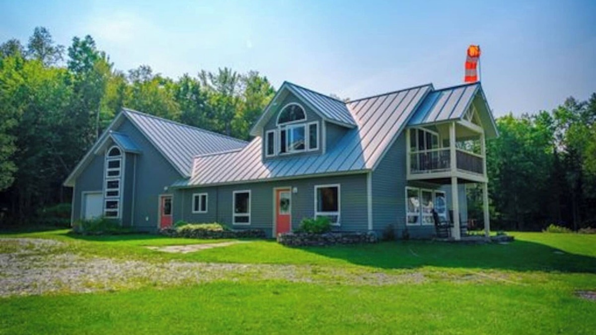 Guilford House | Dragonwood Bunk House