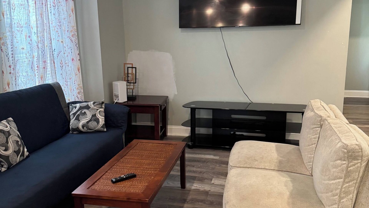 Garden Court Apartment | Dream apartment 2-bedroom apartment in fantastic Philadelphia with WiFi, AC