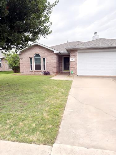 Wylie House | Dream away in this charming 3 beds home
