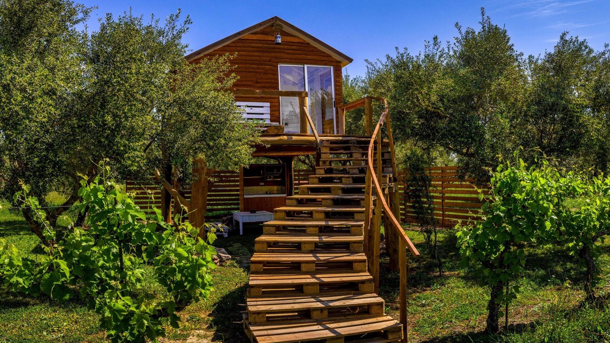 Vanato Other | Dream Catcher ” is a wonderful House located in the center of Zakinthos!