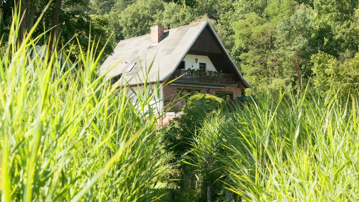 Buckow Apartment | Dream view apartment in a chalet on Lake Sader