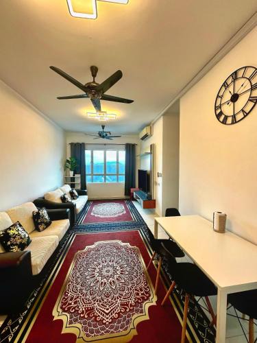 Kampung Kayu Ara Apartment | Dream Homestay Seremban 2