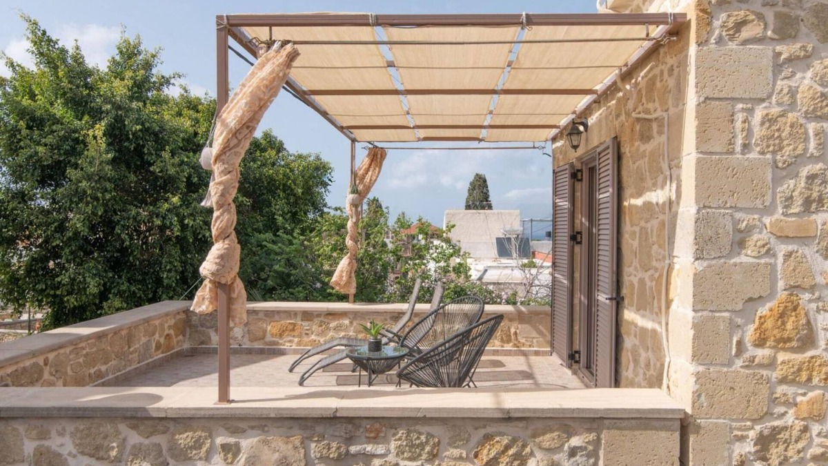 Drapanias House | Dream House | 2BR Retreat Near the Beach