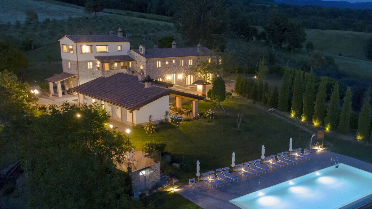 Bibbiena Villa | Dream house in Tuscany, amazing location, private pool, 8 bedrooms,10 bathrooms