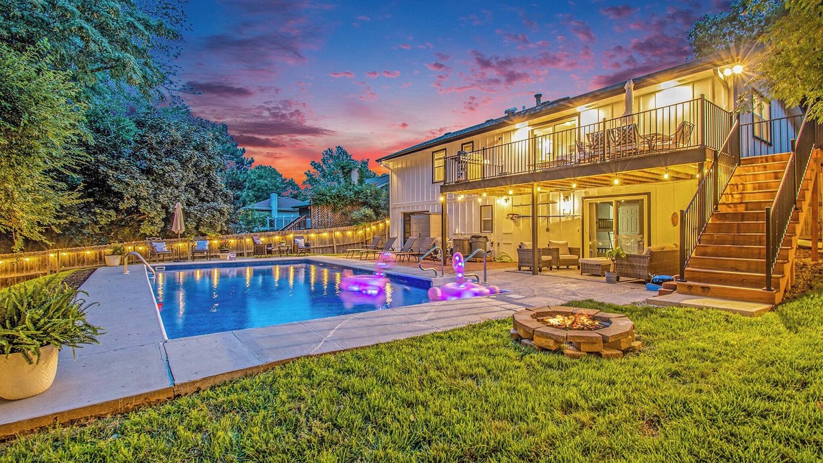 Leawood Southwest House | Dream pool house with game room