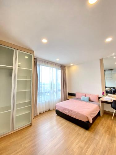 Kampung Bukit Dukong Apartment | Dream Suite 2 - Landmark Residence 1, High Floor, Nice view, Wi-Fi & Tv Box