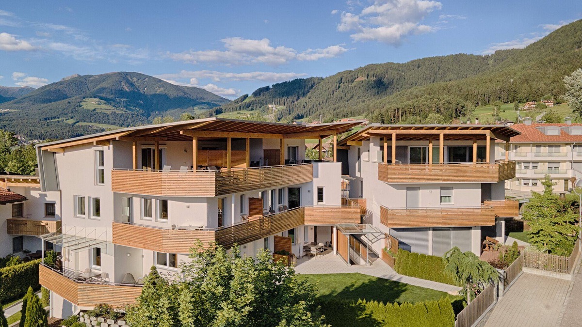 Riscone Apartment | Dream vacation apartment in a panoramic location with roof terrace, Cron4 swimming pool & sauna