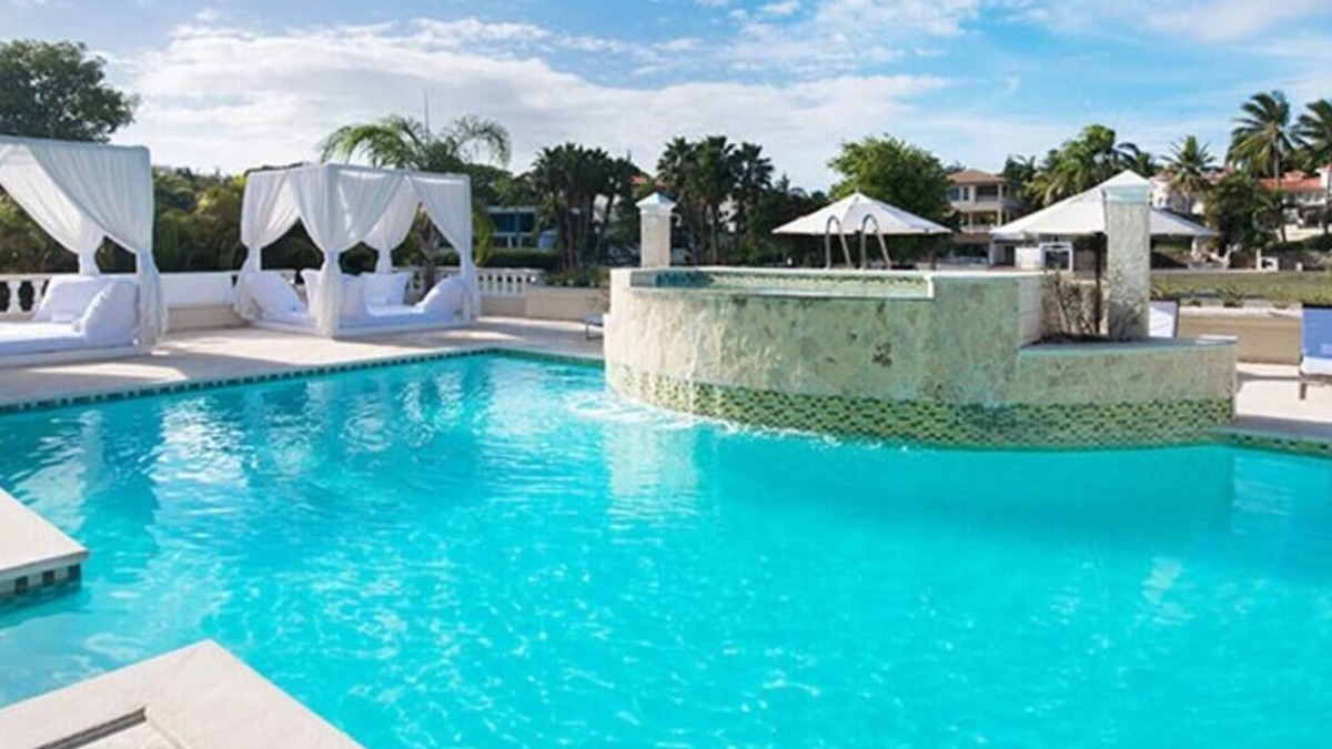 Los Maestros House | Dream vacation Resort