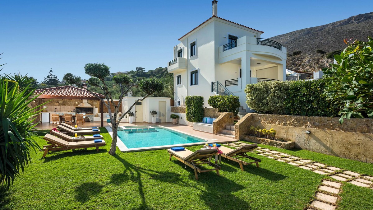 Afrata Villa | Dream Villa Georgia-Full Privacy-Heated Pool, Jet-Tub