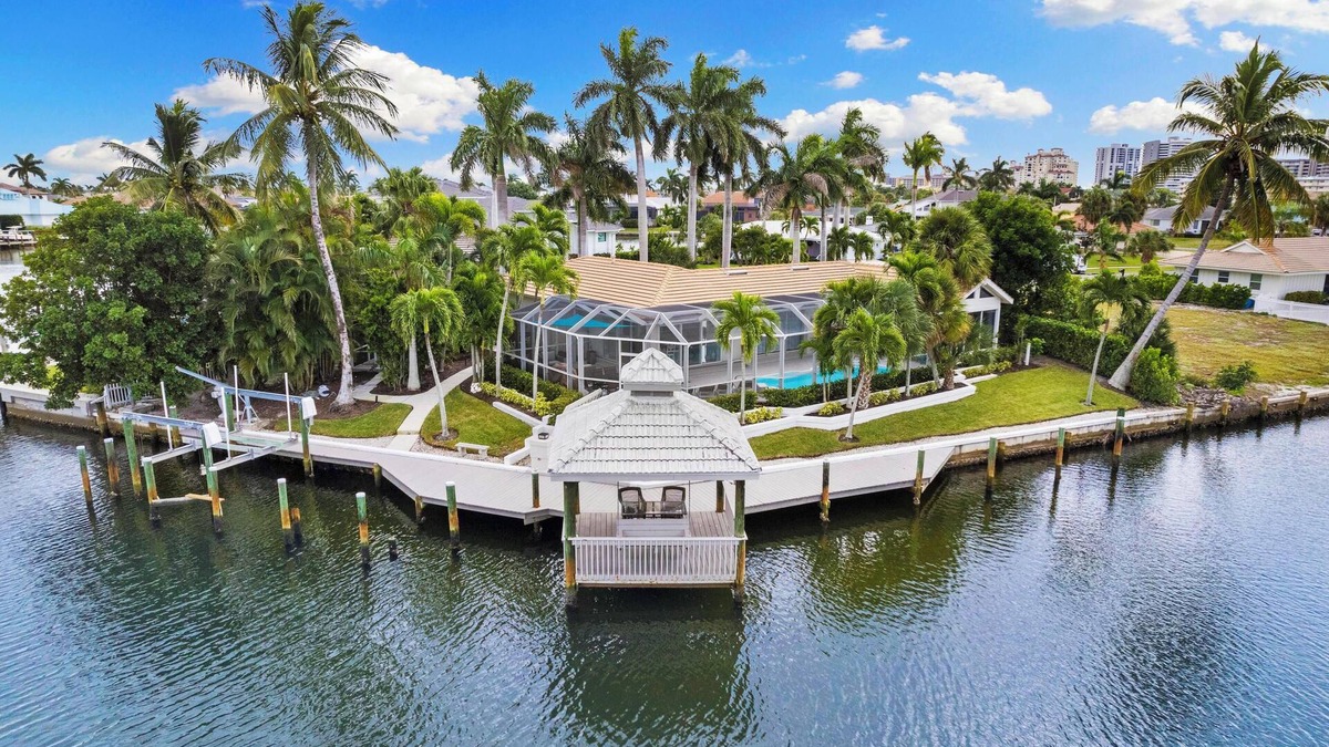 Marco Island House | Dream Waterfront Oasis - Deluxe Retreat For Family