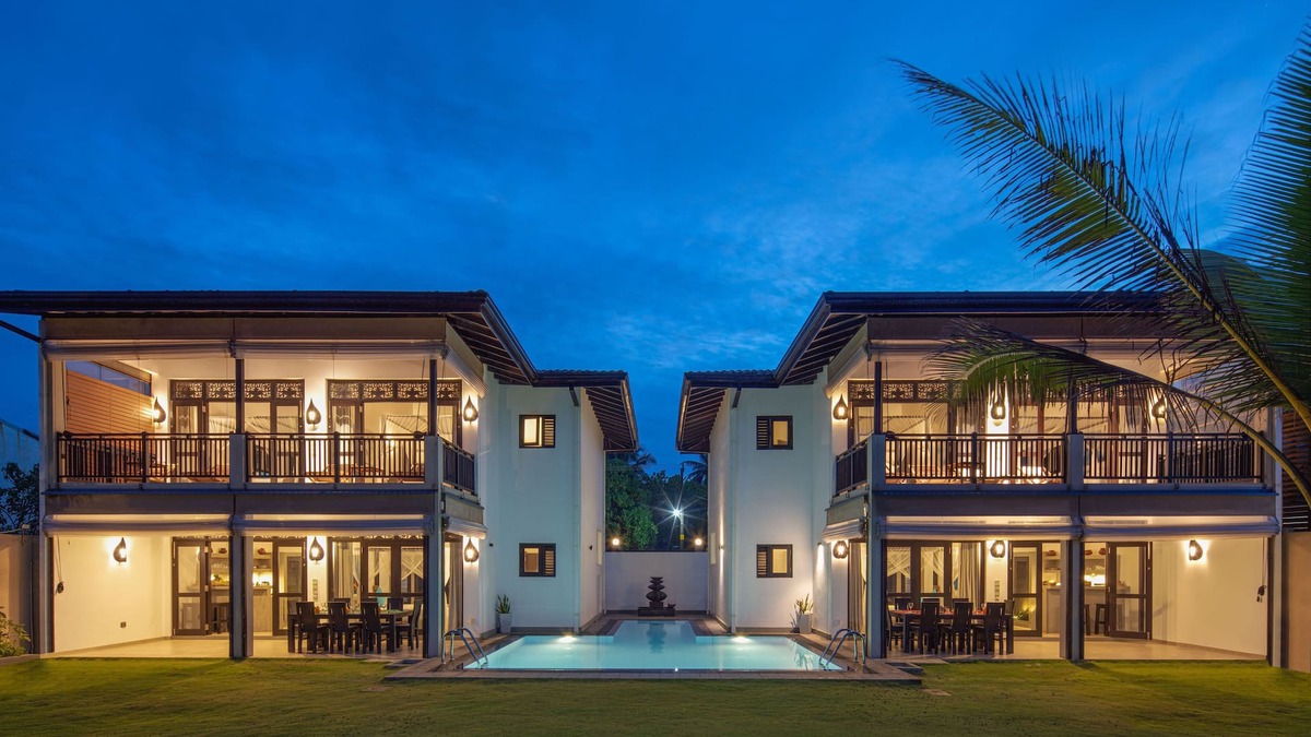 Hettimulla Villa | DreamBeachVillas Araliya and Lotus - luxurious and right on the white sand beach