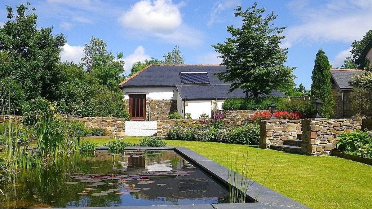 East Portlemouth House | Dreamcatcher, Okehampton, Peaceful location, Underfloor Heating, Pets welcome