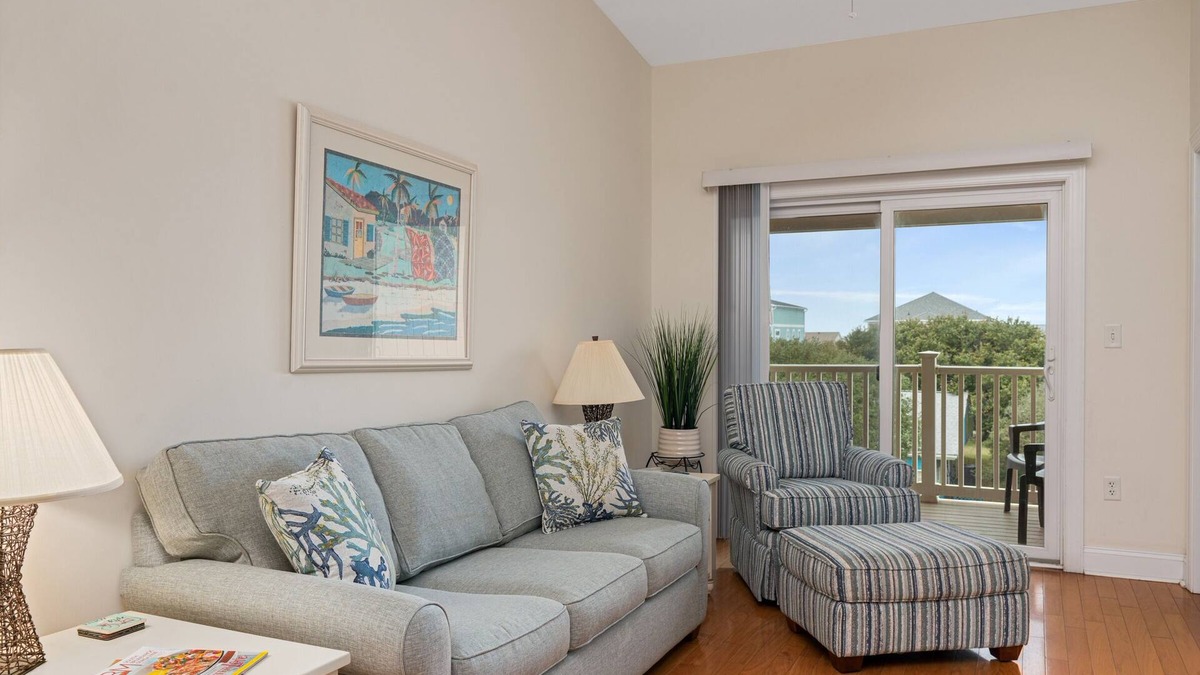Yaupon Beach Condo | Dreamer: Oceanview Condo w/Pool, Hot Tub, and Elevator Access