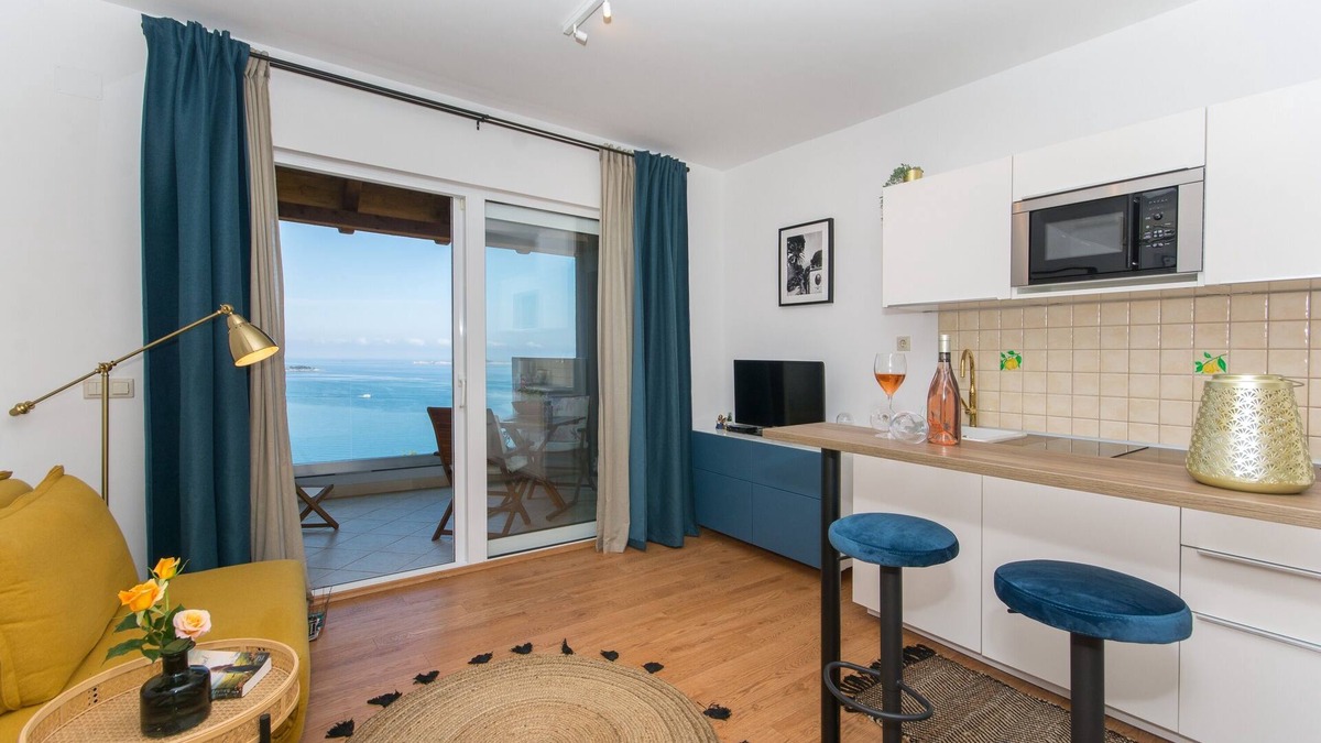 Zupa dubrovacka Apartment | Dreamhouse Soline Sea View, Pool and Jacuzzi Yellow Apartment