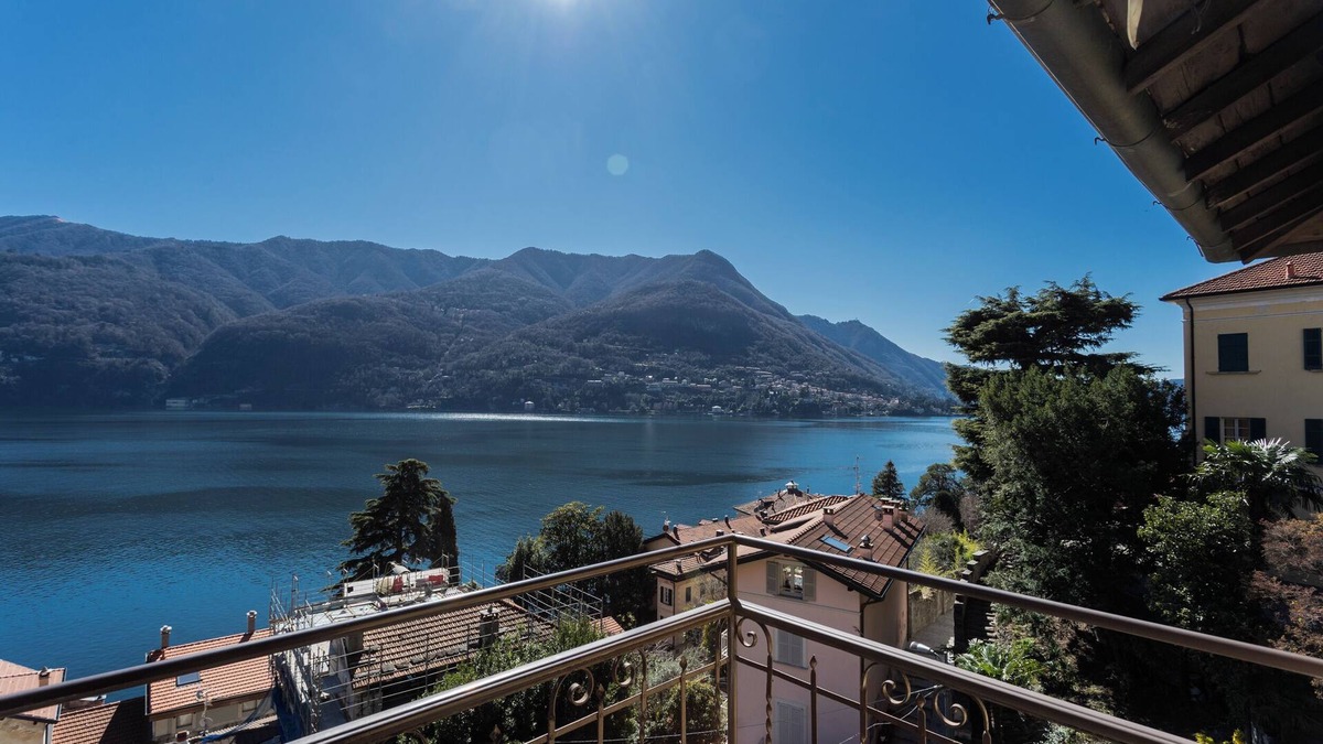 Carate Urio Apartment | Dreaming Terrace - Two Bedroom Apartment, Sleeps 4