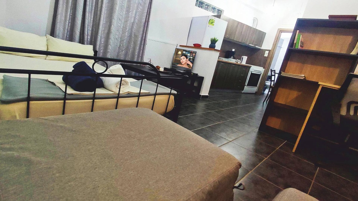 Karditsa Apartment | Dreams 3 Studio in Karditsa with kitchen, very large balcony, WiFi, AC