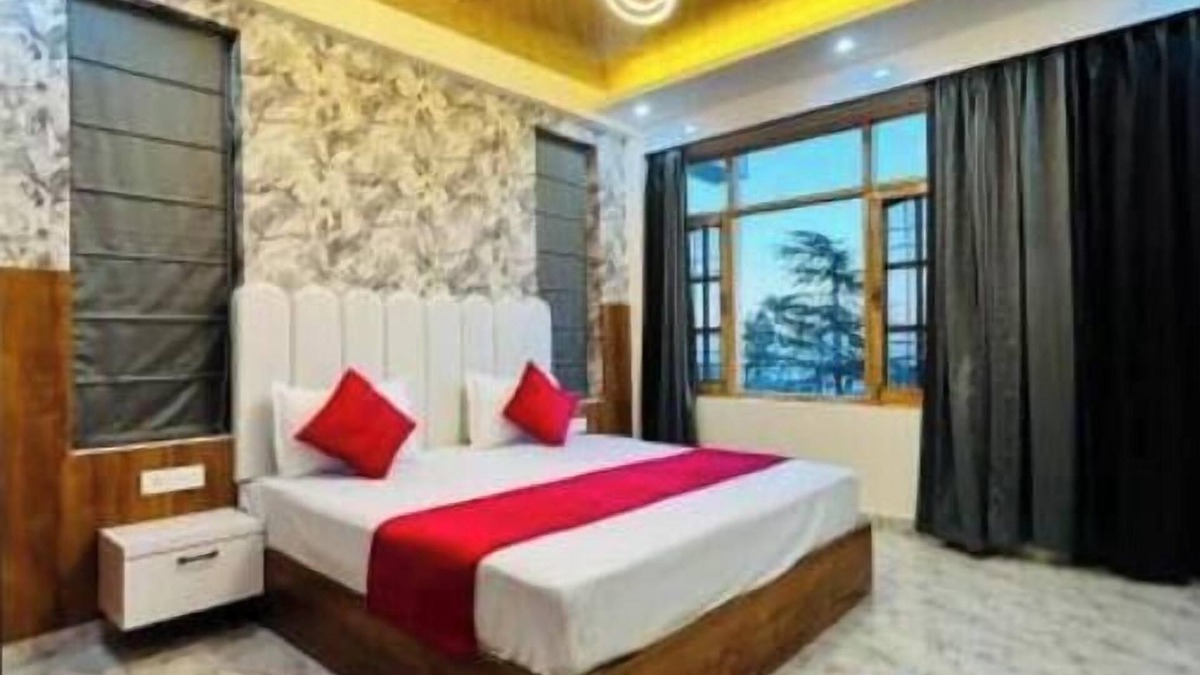 Shimla Apartment | Dreamville Stays Shimla - Luxury Homestay and B&B unit 1