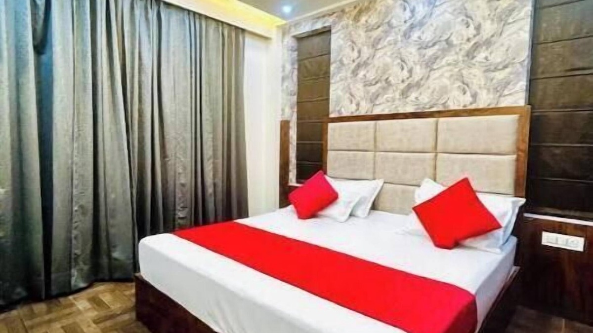 Shimla Condo | Dreamville Stays Shimla - Luxury Homestay and B&B unit 3